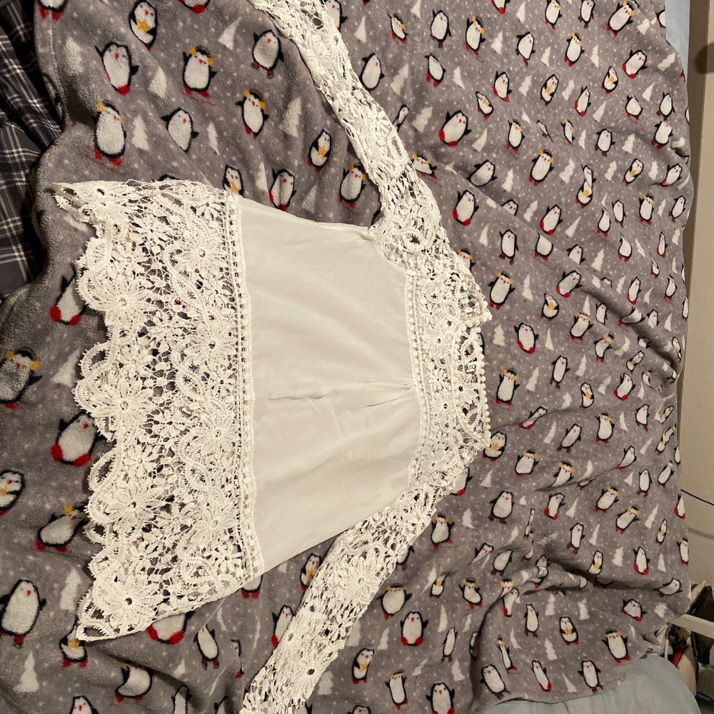 Whit shirt